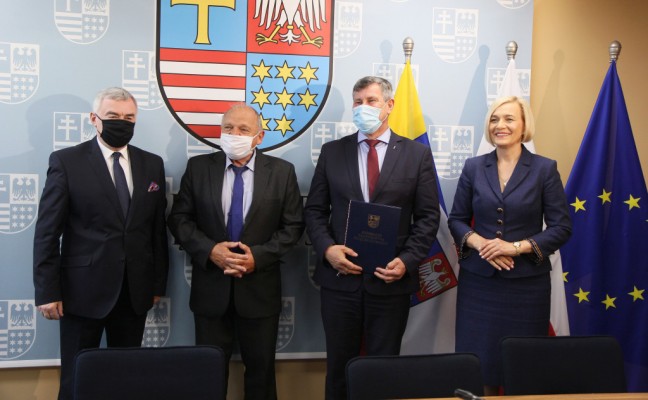 podpisanie_umowy_covid.jpg