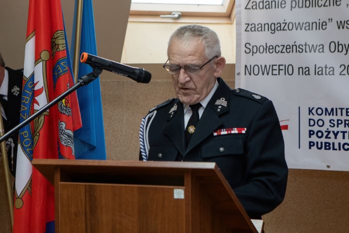 KSIAZKA2.jpg