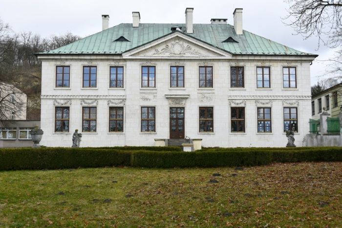 palac.jpg