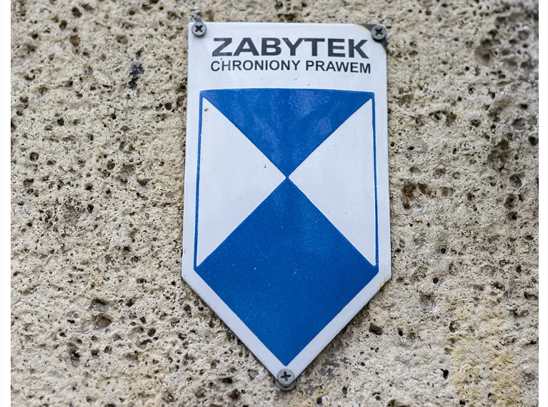 zabytek.png